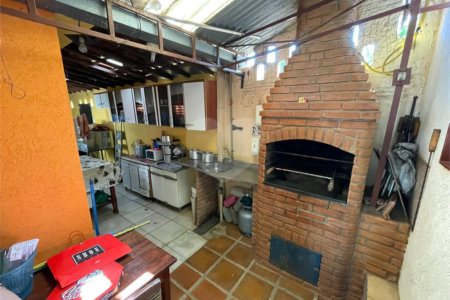Duas casas para venda no mesmo terreno na Vila Celina