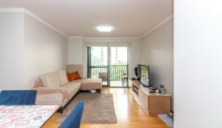 Apartamento à venda com 3 quartos, sendo 1 suíte,  em Santo Amaro, São Paulo, SP