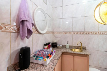 Sobrado à venda com 2 quartos, sendo 1 suíte, em Chora Menino, São Paulo, SP