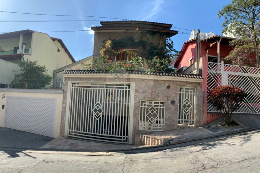 Casa à venda com 3 suítes em Mandaqui, São Paulo, SP