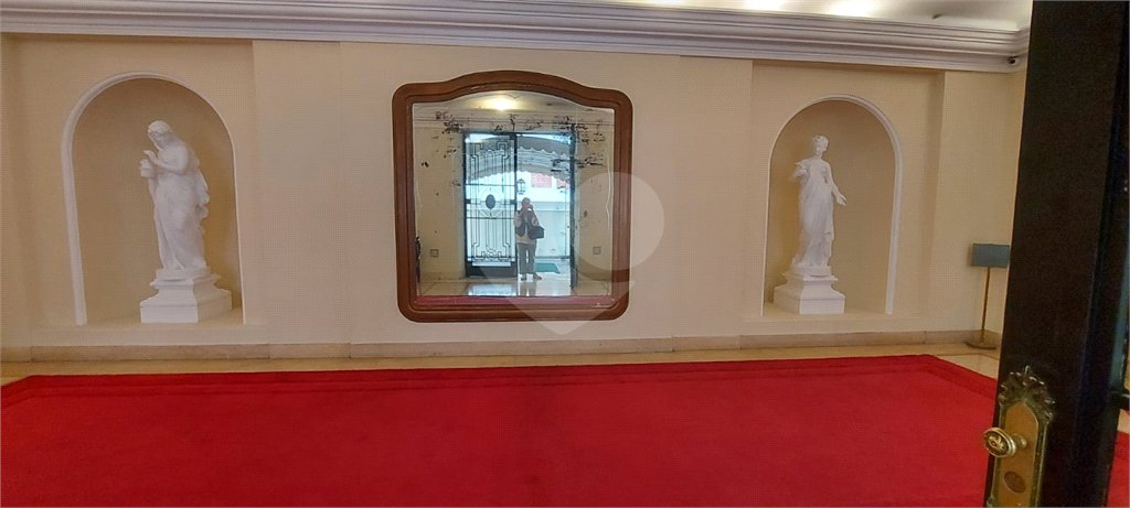 Apartamento à venda com 3 quartos, sendo 1 suíte, em Santa Cecília, São Paulo, SP