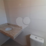 Casa à venda com 2 quartos no condomínio Residencial Luta, São Paulo - SP