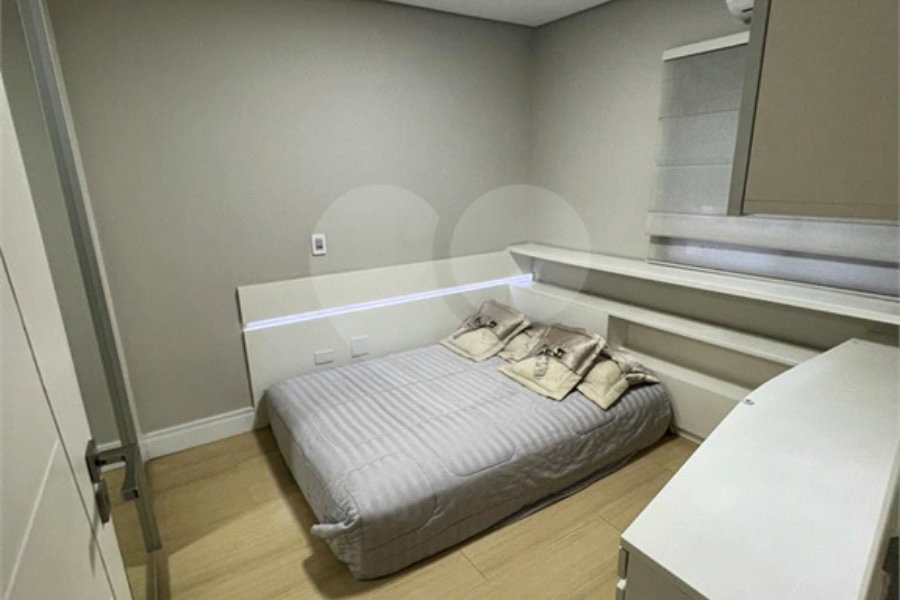 Apartamento à venda com 3 suítes em Santana, São Paulo, SP