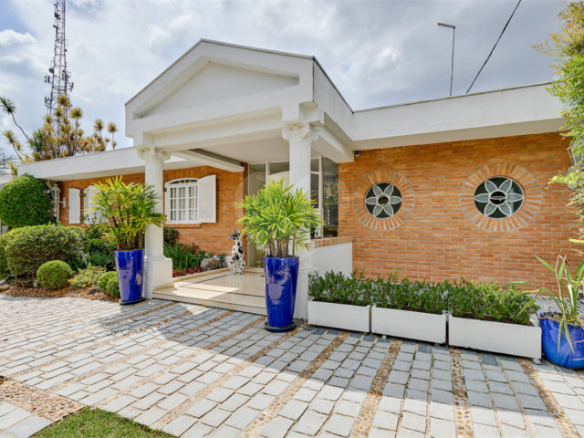 Casa Térrea à venda com 4 suítes em Chácara Flora, São Paulo, SP