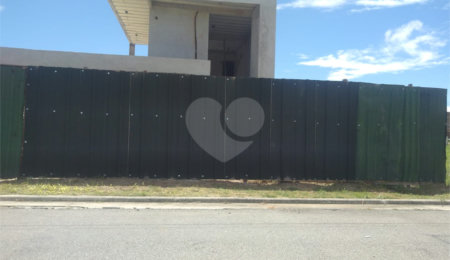 Casa em condomínio à venda com 3 quartos, sendo 2 suítes,  em Ogiva, Cabo Frio, RJ