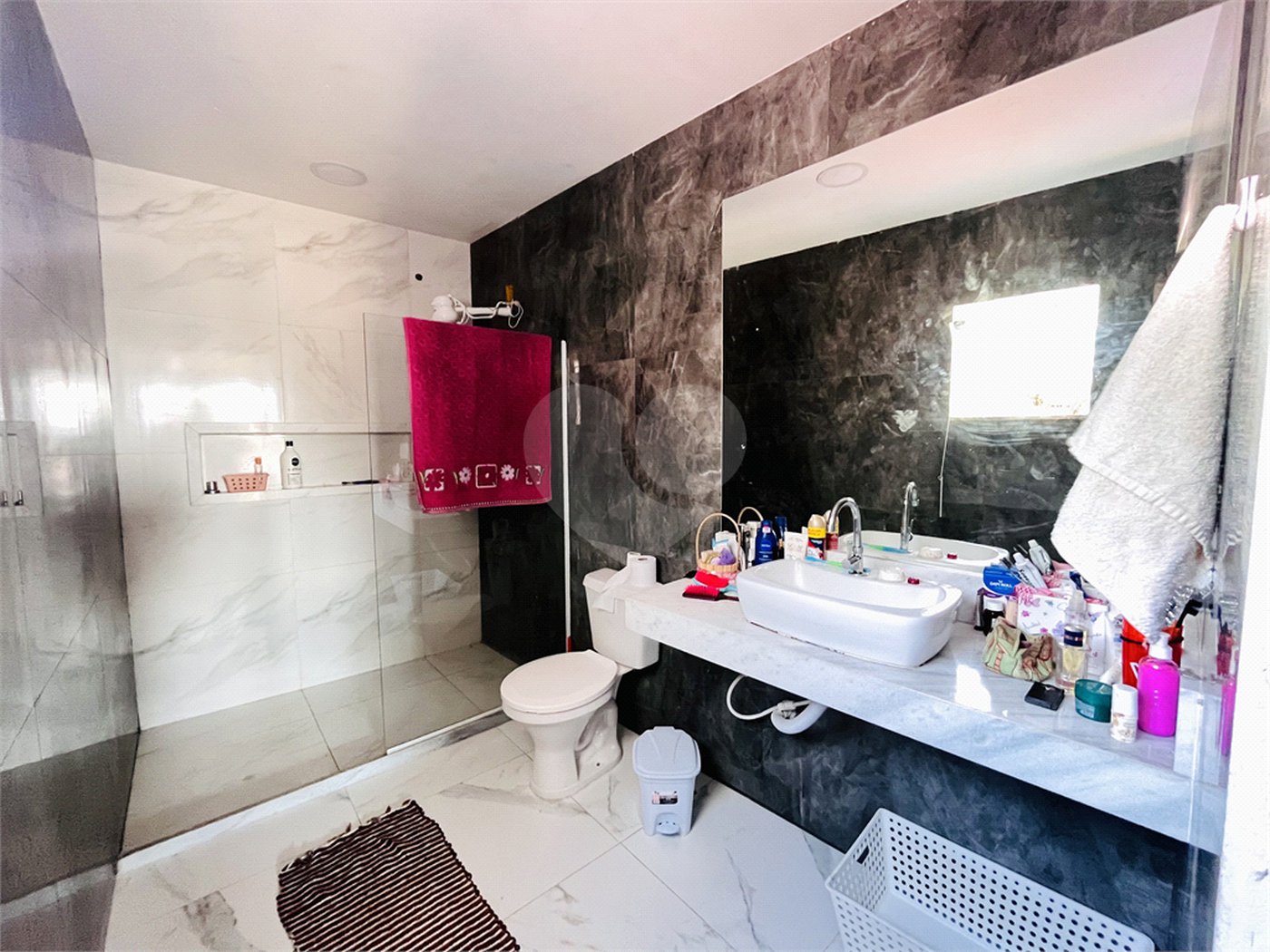 Casa à venda com 2 quartos, sendo 1 suíte, no condomínio Residencial Vivendas do Campo, Rio de Janeiro - RJ