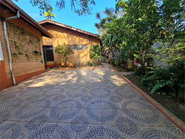 Casa à venda com 3 quartos, sendo 1 suíte,  em Interlagos, São Paulo, SP