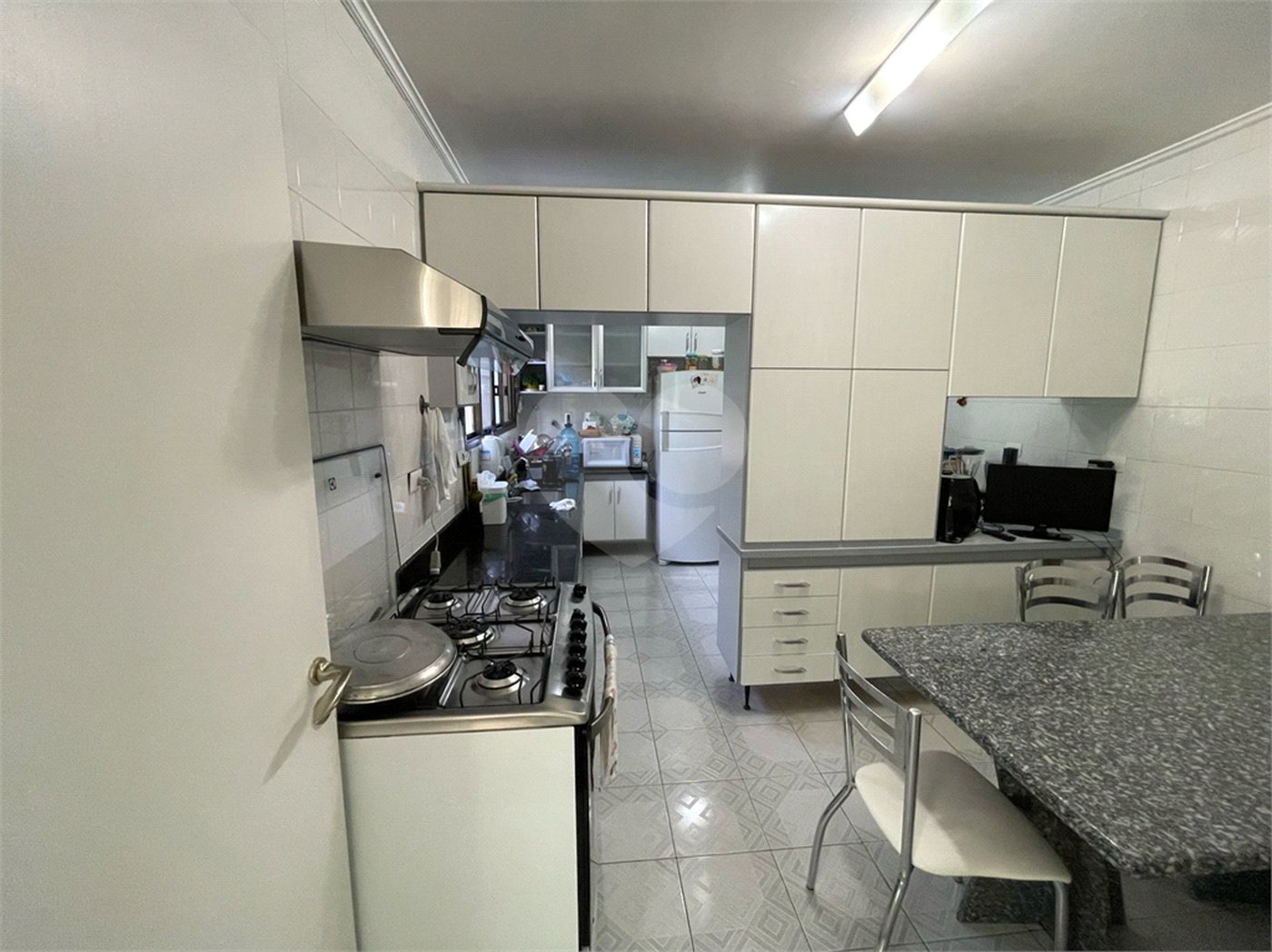 Sobrado à venda com 3 quartos, sendo 1 suíte, em Vila Paiva, São Paulo, SP