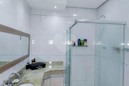 Casa à venda com 3 quartos em Vila Milton, Guarulhos, SP