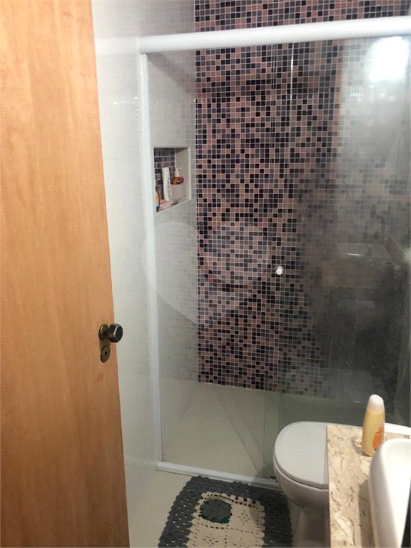 Casa à venda com 3 quartos, sendo 1 suíte, no condomínio Residencial Sabará, São Paulo - SP