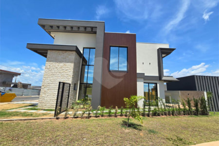 Casa à venda com 3 suítes no condomínio Brisas, Cuiabá - MT