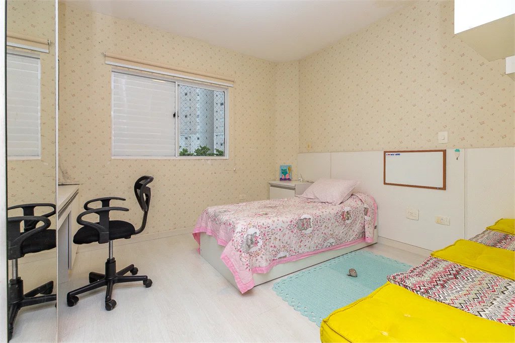 Apartamento à venda com 4 quartos, sendo 1 suíte, em Jardim Monte Kemel, São Paulo, SP