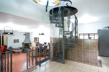 Casa à venda ou para alugar com 5 quartos, sendo 2 suítes, no condomínio Restinga Verde, São Roque - SP