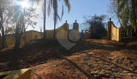 Fazenda à venda com 1 suíte no Centro, Morungaba, SP