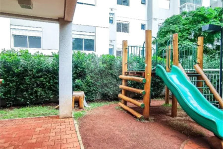 Apartamento à venda com 3 quartos, sendo 1 suíte,  em Jardim Vazani, São Paulo, SP