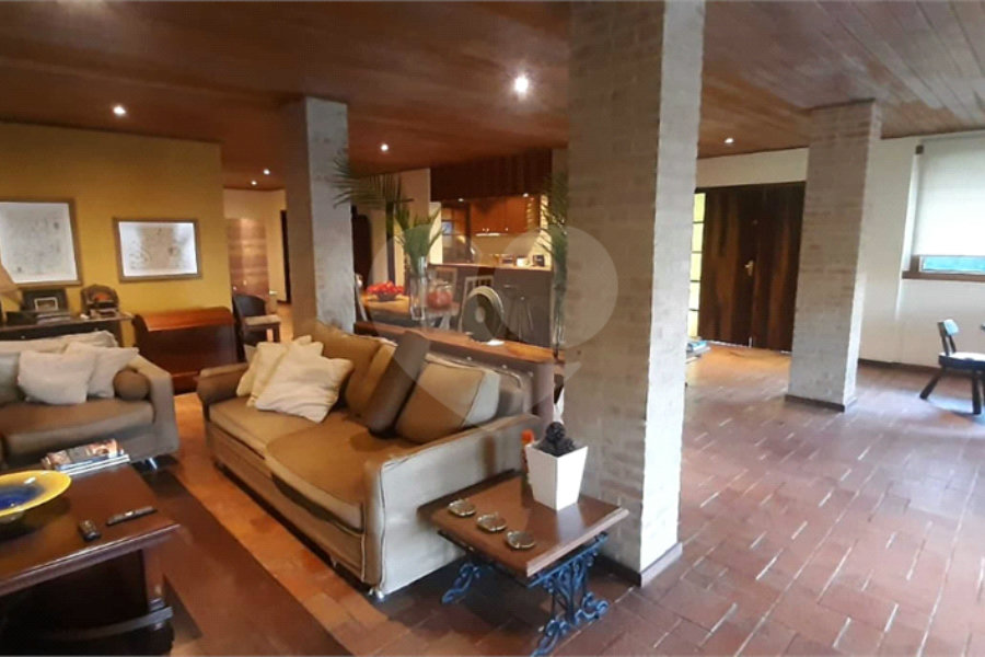 Casa à venda ou para alugar com 4 quartos, sendo 2 suítes, em Serra da Cantareira, Mairiporã, SP