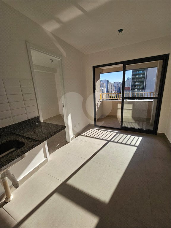 Apartamento à venda ou para alugar com 1 suíte em Vila Olímpia, São Paulo, SP
