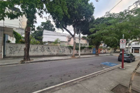 Terreno à venda com 1 suíte, em Maracanã, Rio de Janeiro, RJ