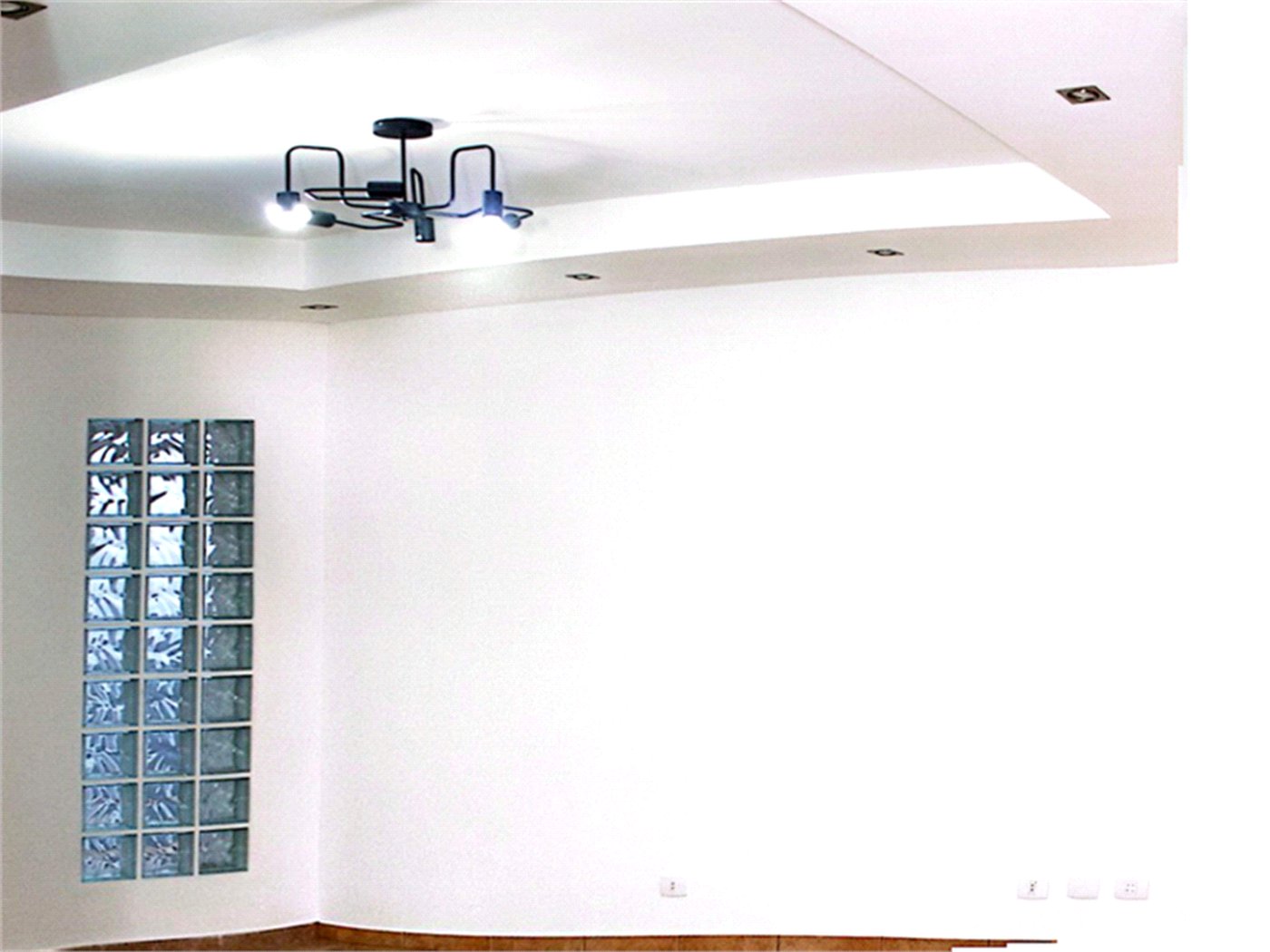 Casa à venda com 3 quartos, sendo 1 suíte,  em Vila Rosaria, São Paulo, SP