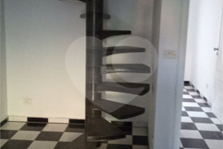 Sobrado à venda com 3 quartos, sendo 1 suíte, em Paulicéia, São Bernardo do Campo, SP