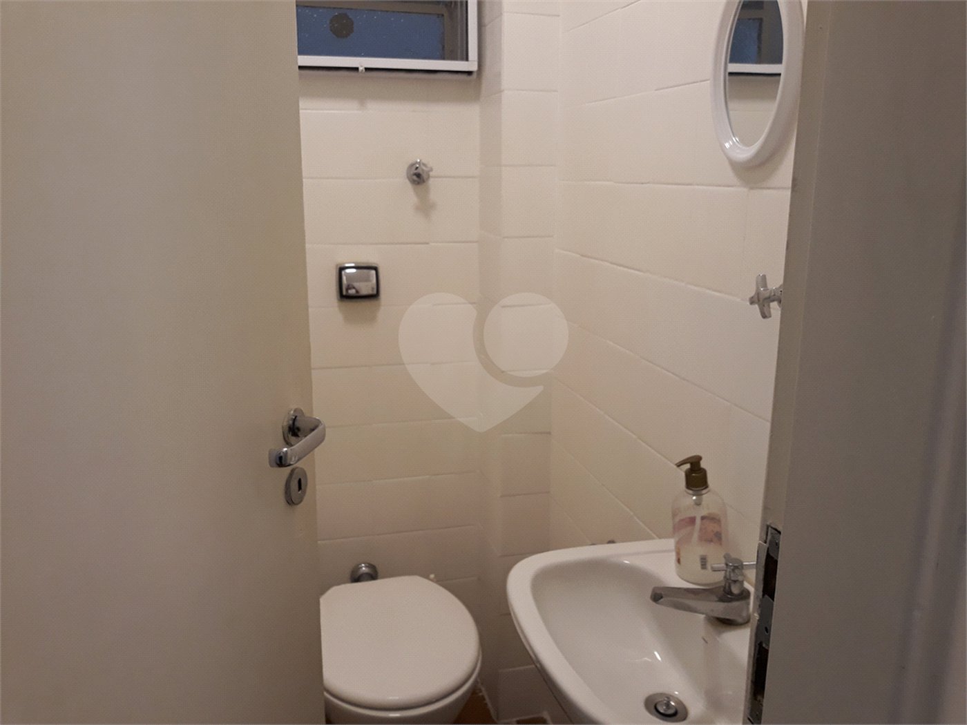 Apartamento à venda com 2 quartos em Cerqueira César, São Paulo, SP