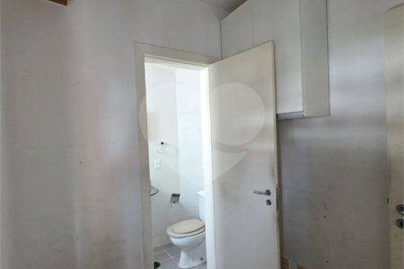 Apartamento à venda com 3 suítes em Vila Uberabinha, São Paulo, SP