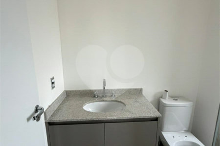 Apartamento à venda com 2 quartos, sendo 1 suíte, em Santo Amaro, São Paulo, SP
