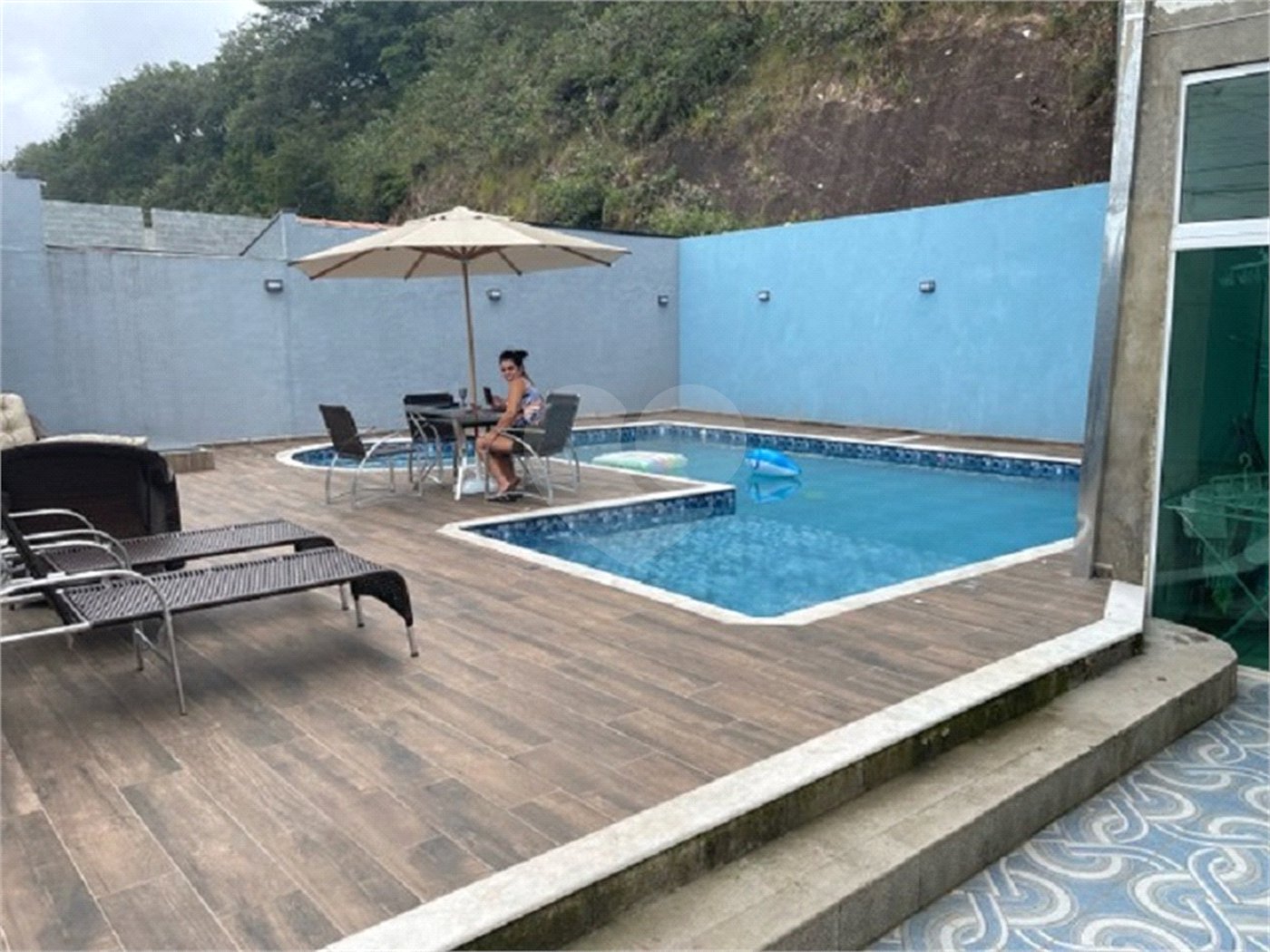 Sobrado à venda com 3 quartos, sendo 2 suítes,  em Jardim Alvinópolis Ii, Atibaia, SP