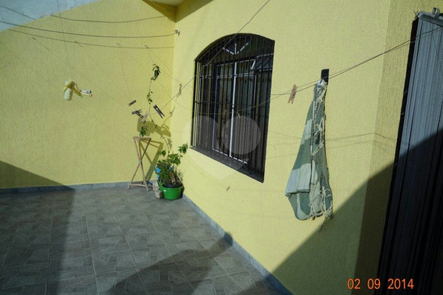 Sobrado à venda com 3 quartos no Brasilândia, São Paulo, SP
