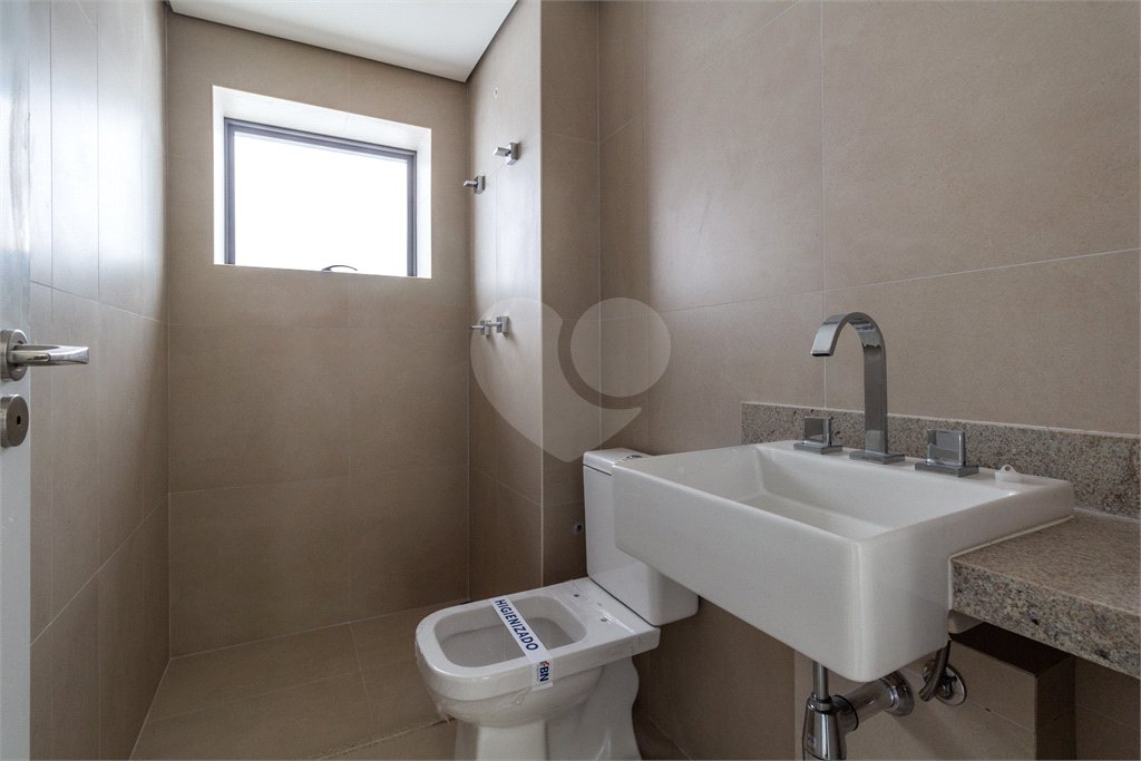 Apartamento à venda ou para alugar com 4 quartos, sendo 3 suítes, em Jardim Morumbi, São Paulo, SP