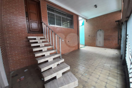 Sobrado à venda com 2 quartos em Vila Margarida, São Paulo, SP