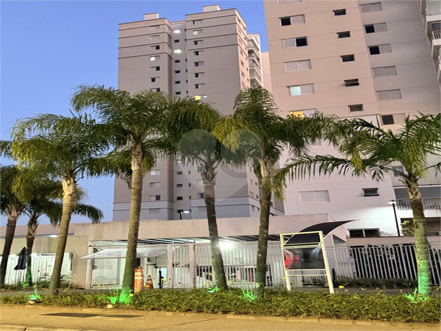 Apartamento para alugar com 2 quartos, sendo 1 suíte,  em Vila Suissa, Mogi das Cruzes, SP