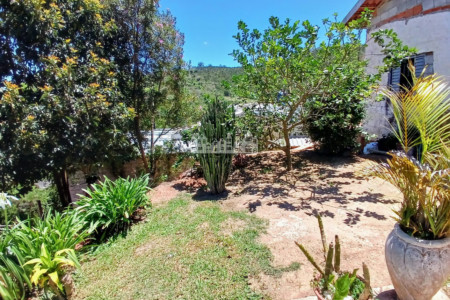 Casa à venda com 2 quartos em Rio Acima 2, Atibaia, SP
