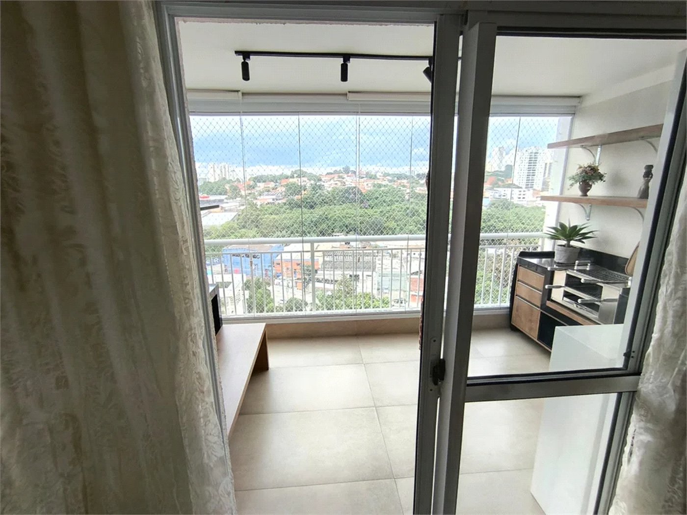 Apartamento à venda com 3 quartos, sendo 1 suíte, em Jardim Vazani, São Paulo, SP