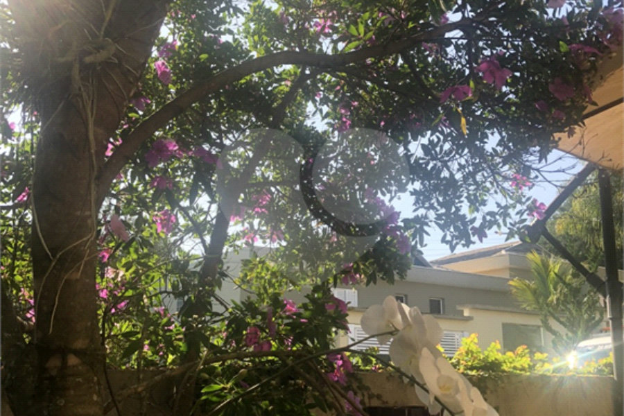 Sobrado à venda com 3 quartos, sendo 1 suíte, em Jardim Peri, São Paulo, SP