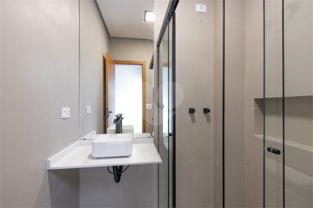 Sobrado à venda com 3 quartos, sendo 1 suíte, em Vila Gumercindo, São Paulo, SP