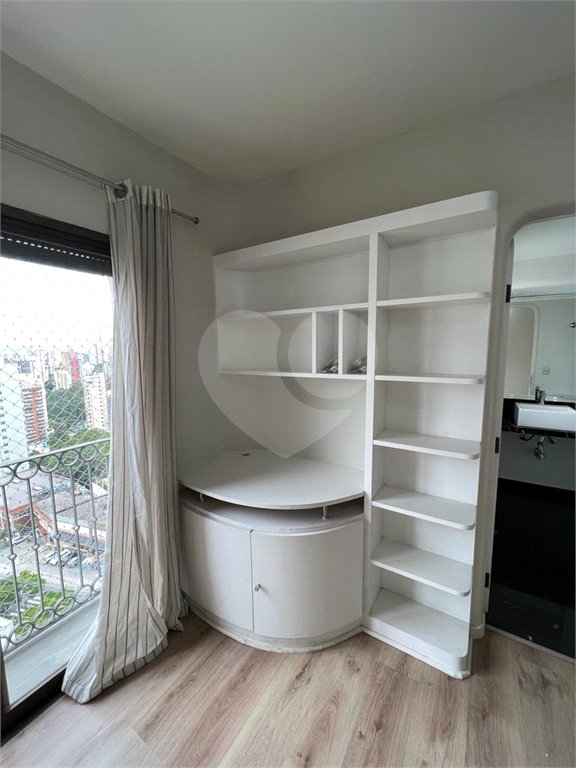 Apartamento à venda com 3 quartos, sendo 2 suítes,  em Vila Suzana, São Paulo, SP