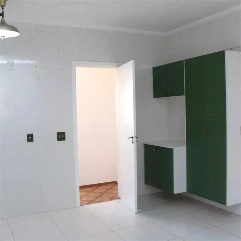 Apartamento à venda com 3 quartos, sendo 1 suíte, em Água Branca, São Paulo, SP