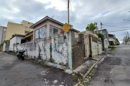 Casa Térrea à venda com 4 quartos, sendo 2 suítes, em Vila Medeiros, São Paulo, SP