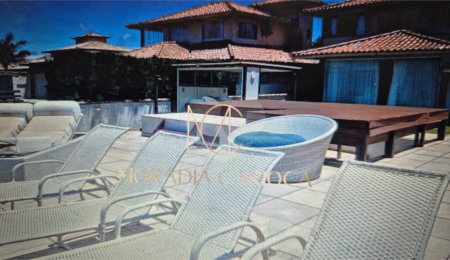 Casa em condomínio à venda com 4 suítes em Praia Rasa, Armação dos Búzios, RJ