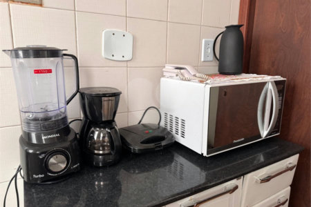 Apartamento à venda com 3 quartos, sendo 1 suíte,  em Vila Nova, Cabo Frio, RJ