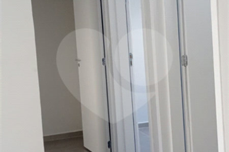 Apartamento à venda com 2 quartos em Jardim Saira, Sorocaba, SP