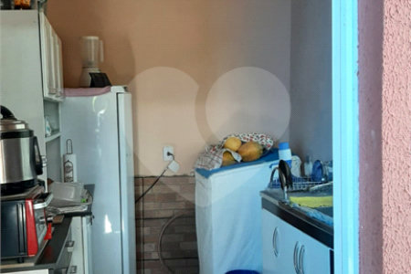 Casa à venda com 2 suítes no condomínio Portal dos Pássaros, Alambari - SP
