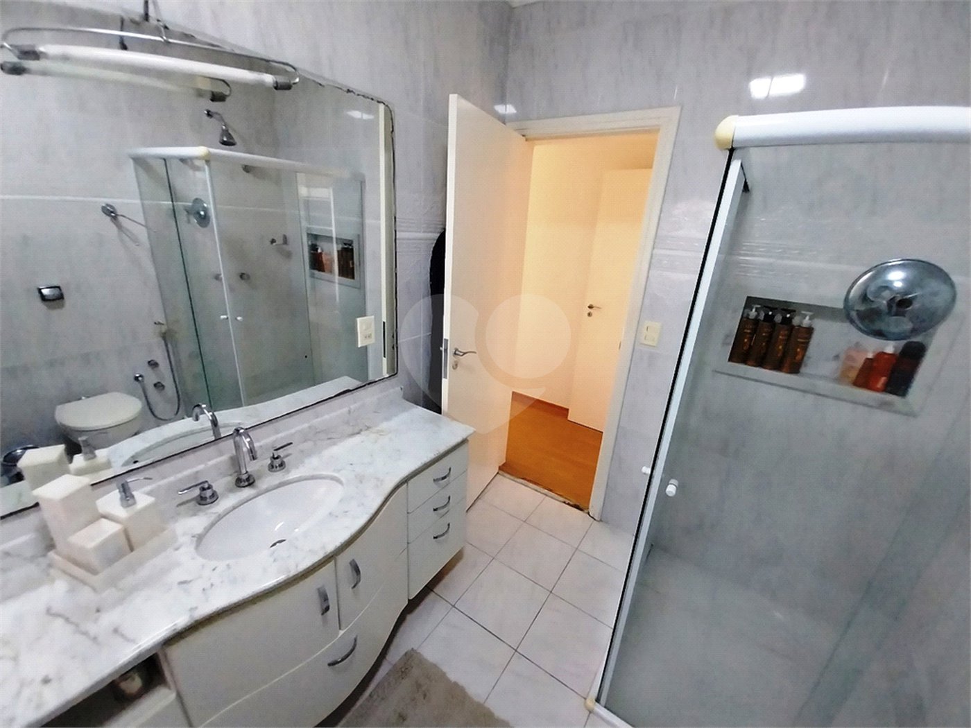 Residência de Luxo a venda no Condomínio Villaggio Capriccio -Louveira