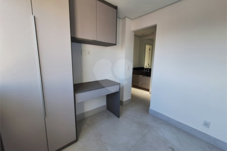 Apartamento para alugar com 2 quartos em Vila Olímpia, São Paulo, SP