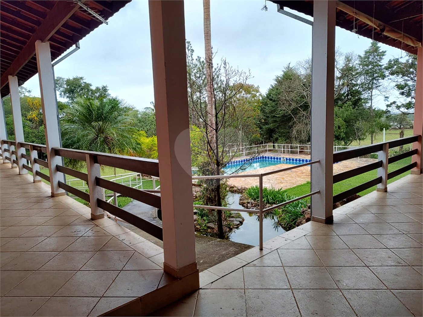 Chácara à venda com 3 quartos, sendo 1 suíte, em Bairro do Machadinho, Angatuba, SP