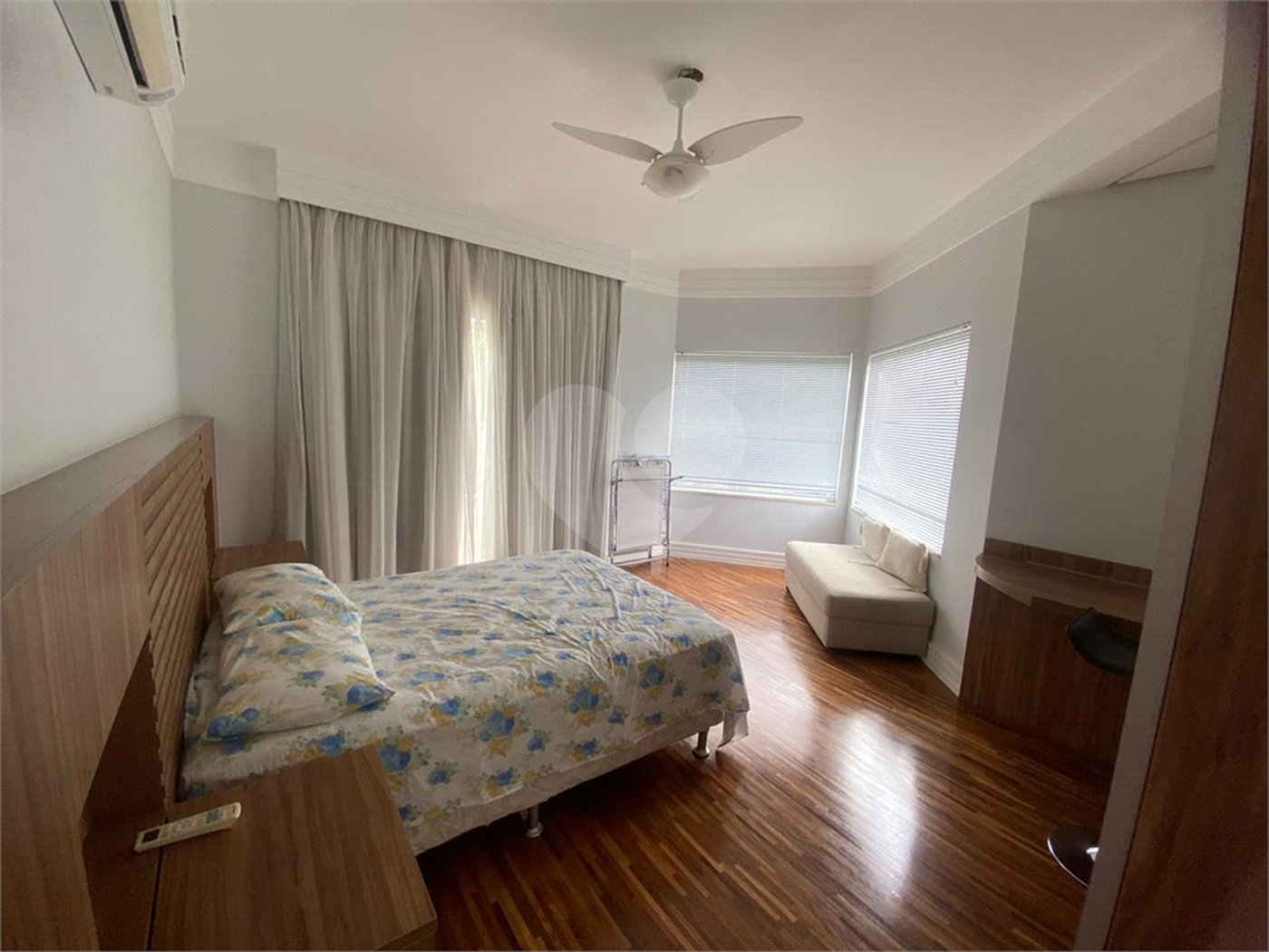 Casa à venda com 3 suítes no condomínio Ibiti do Paço, Sorocaba - SP