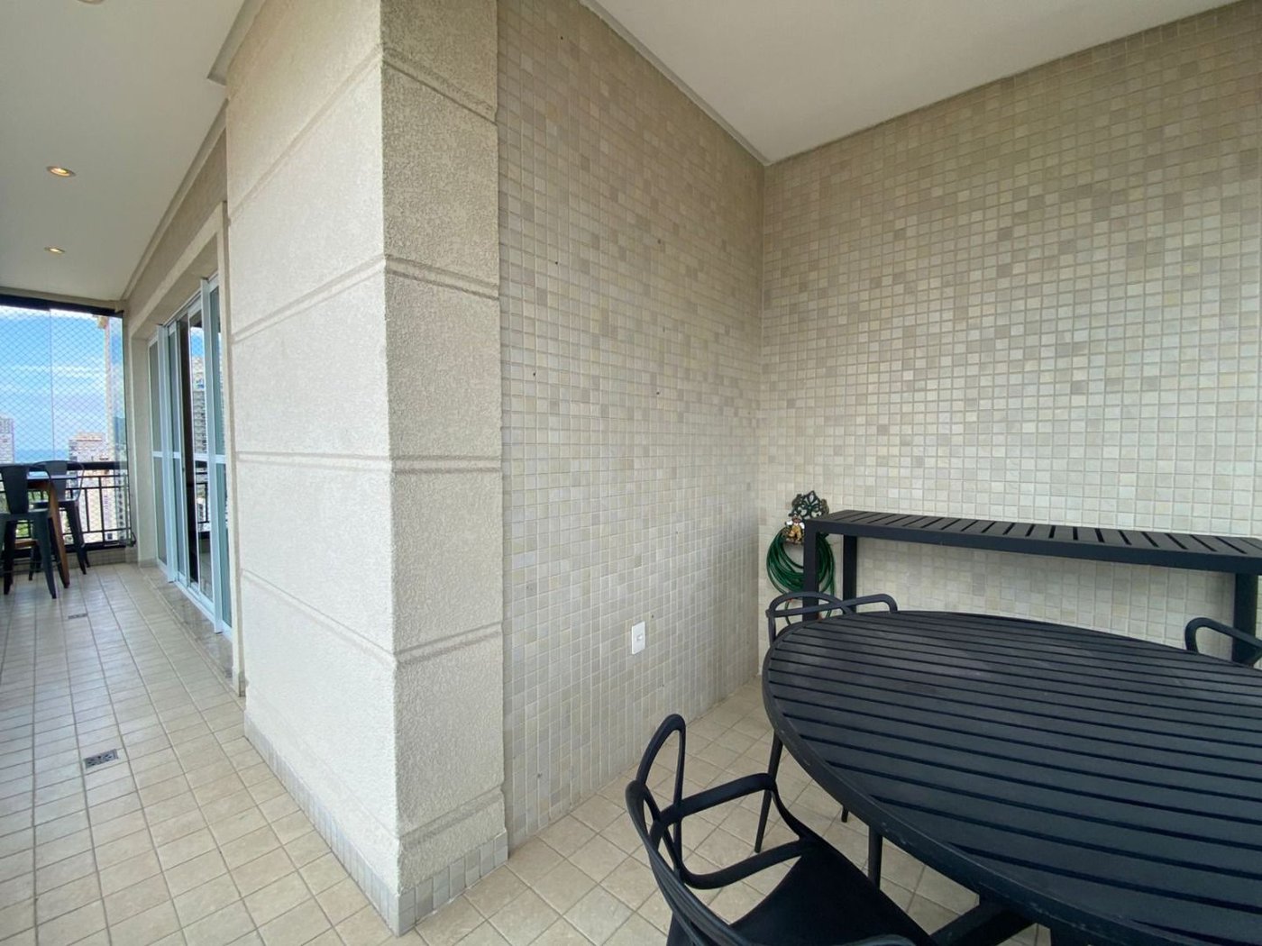 Apartamento com 3 dormitórios para alugar, 198 m² por R$ 16.000,02/mês - Gonzaga - Santos/SP