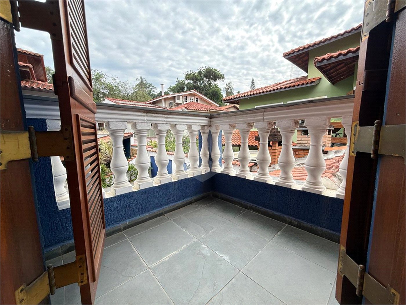 Casa à venda ou para alugar com 3 quartos, sendo 1 suíte, no condomínio Da Serra, São Paulo - SP
