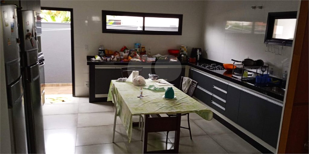 Casa à venda com 3 suítes no condomínio Chácara Ondina, Sorocaba - SP